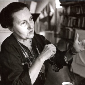 Copia de retrato con obra homenaje a fontana